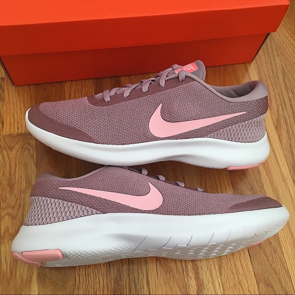 Nike Flex Experience RN 7 Women’s Sneakers - Picture 5 of 5